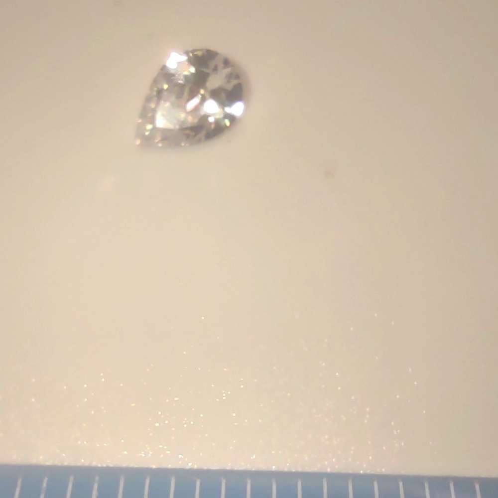 Sparkling Teardrop Gemstone Diamond
